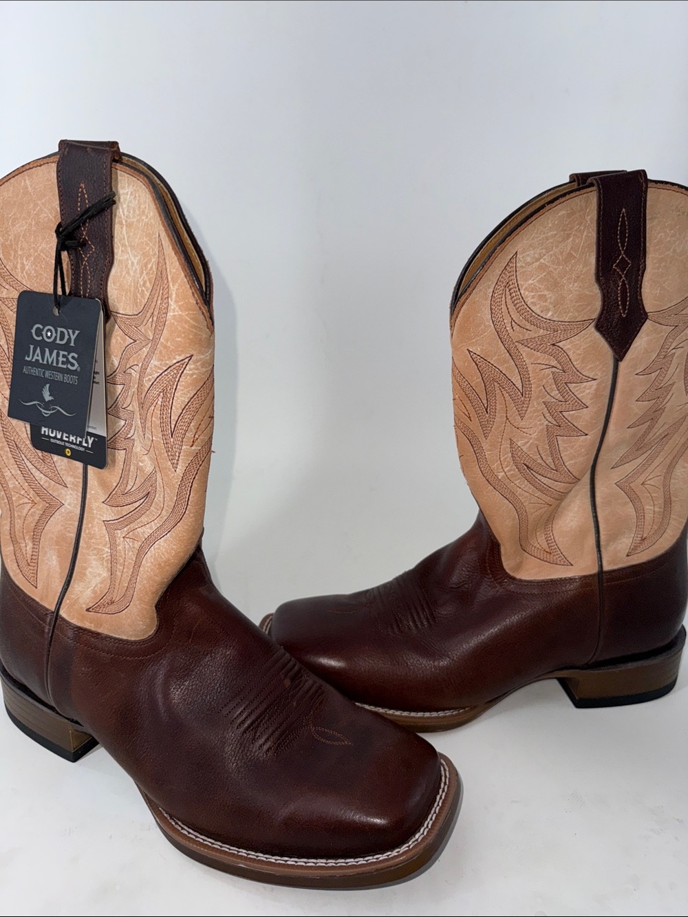 Cody James Men's Brown & Tan Western Cowboy Boots (NEVER been worn)